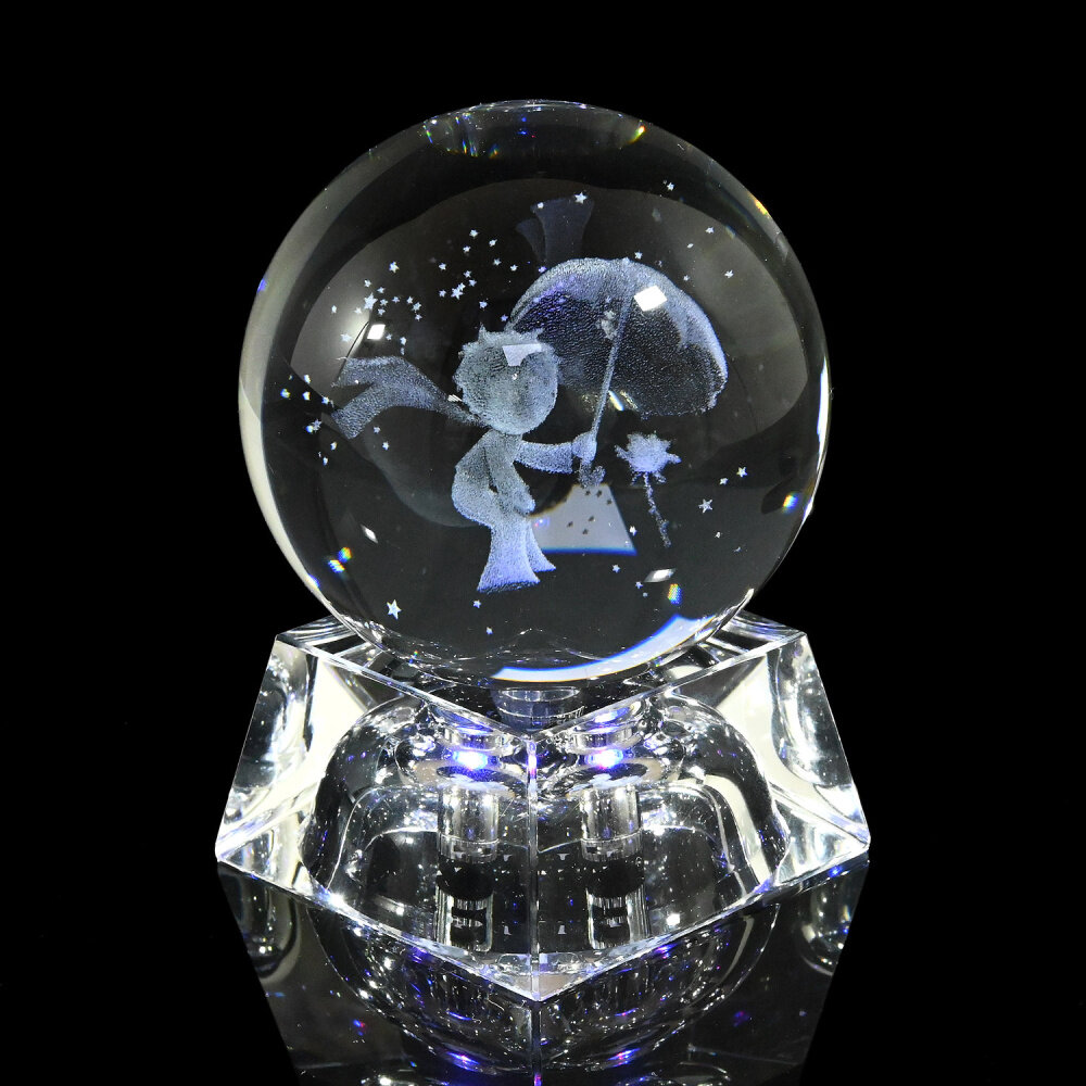 фото Шар стеклянный "Маленький принц" с 3Dгравировкой на подставке с подсветкой, диаметр 59мм РадугаКамня