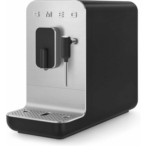 Автоматическая кофемашина SMEG BCC 02BLMEU 89590₽