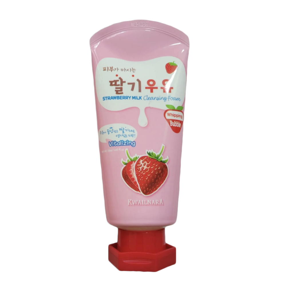 Пенка для лица с экстрактом клубники [Welcos] Kwailnara Strawberry Milk Cleansing Foam