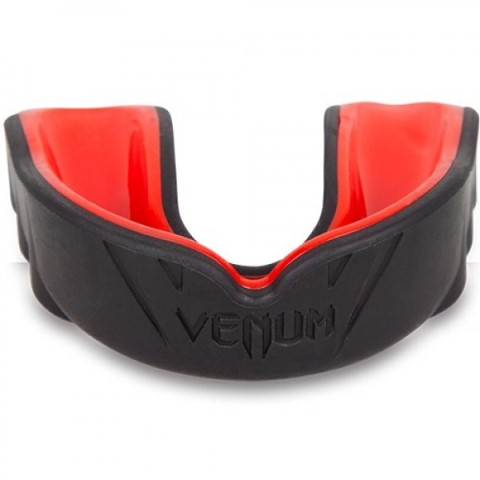 Капа боксерская Venum Challenger Black/Red (Взрослый размер)
