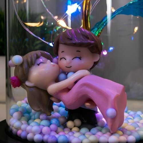 золотистый