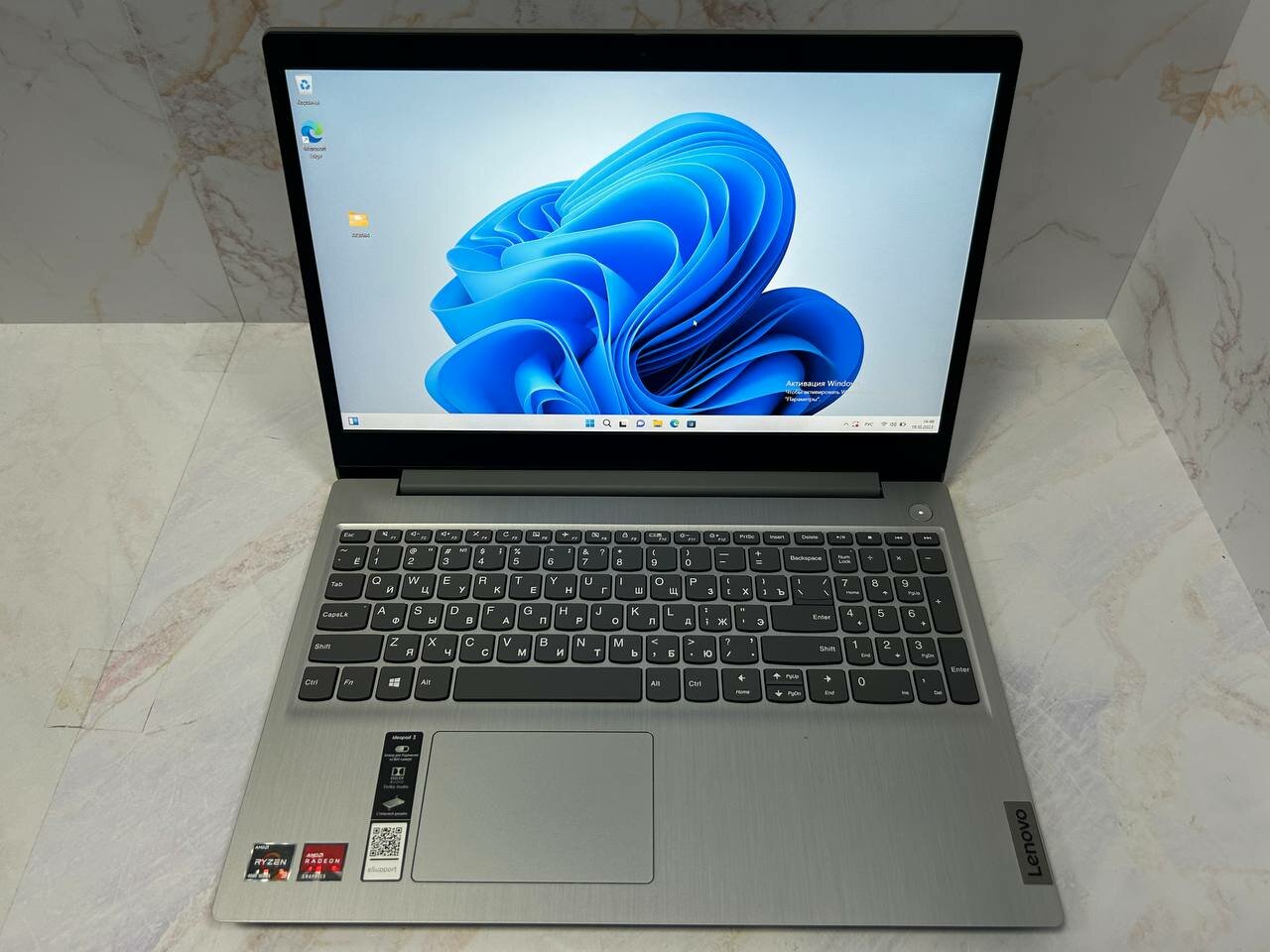 Ноутбук Lenovo ideapad 3-15ARE05. Конфигурация: AMD Ryzen 3 4300U/8 ГБ/512 ГБ/AMD Radeon Graphics/Free DOS/15,6"/1920*1080