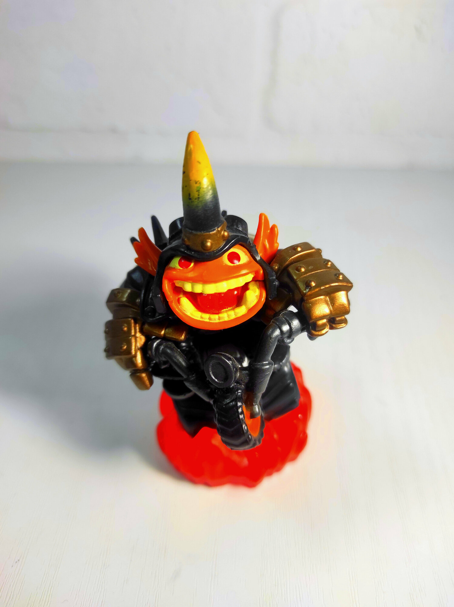 Игровая фигурка для платформы Skylanders Trap Team Hog Wild Fryno Series 2