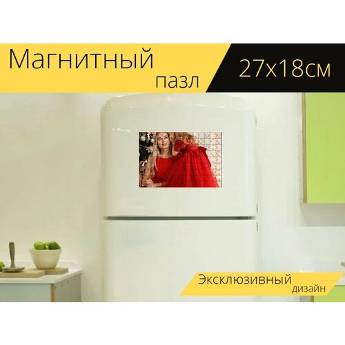 Магнитный пазл Женщина, ребенок, рождество на холодильник 27 x 18 см.