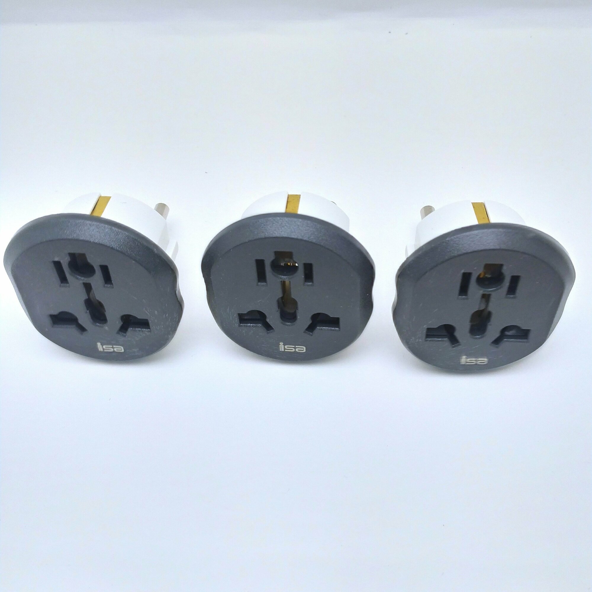 фото Евро-Переходник на все виды розеток ISA AD-02 3 шт.