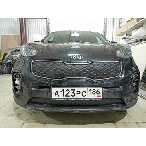 Утеплитель на радиатор для 2018 -2022 Kia Sportage Строчка Чёрная Сота