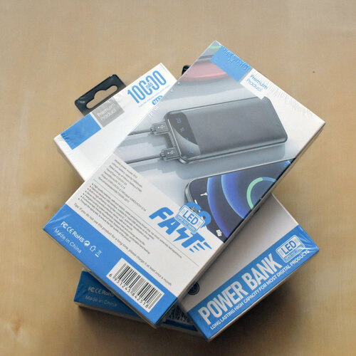 Powerbank 10000mAh с дисплеем LED 111000₽