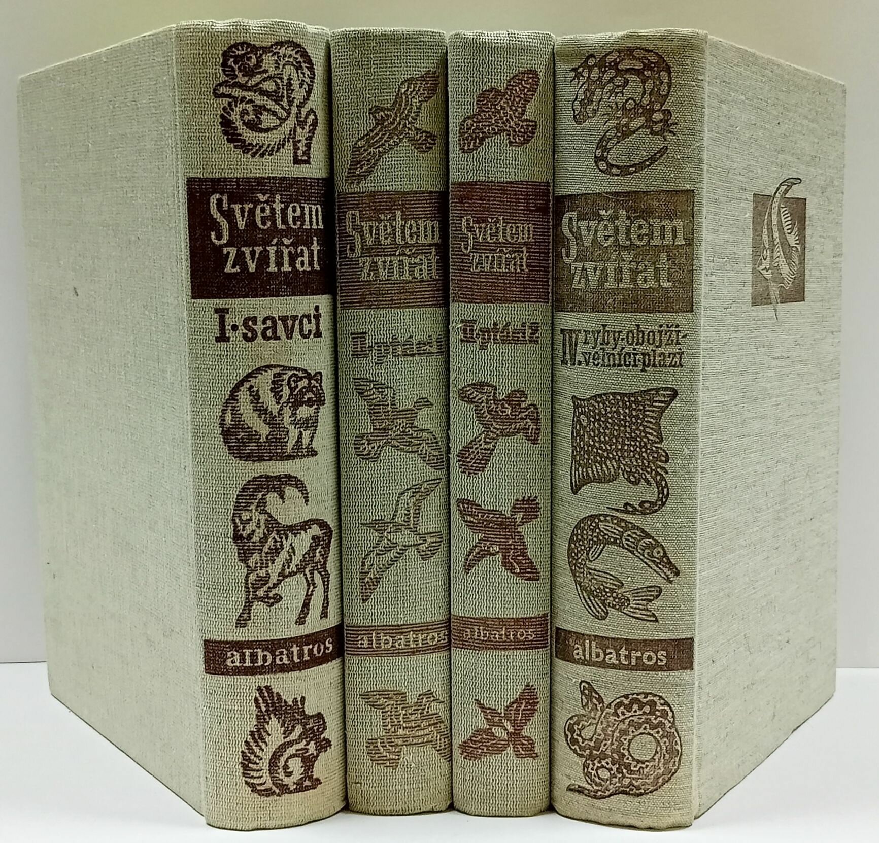 Svtem zvirat (I, II, II-2, IV) (Комплект из 4 книг)
