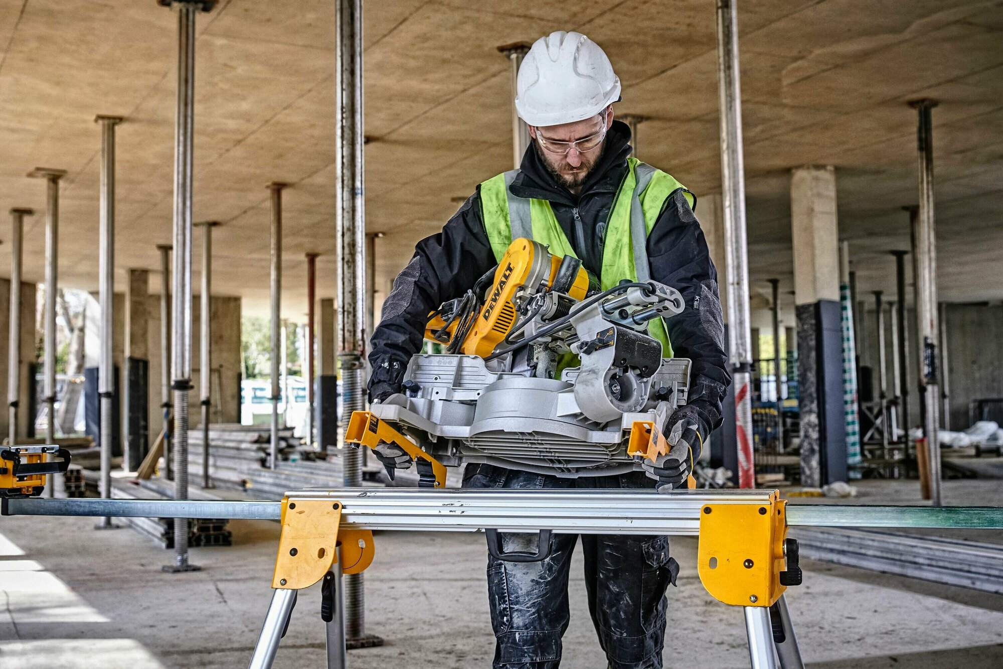 Универсальная подставка для торцовочных пил DeWALT DE7033 — фото 12