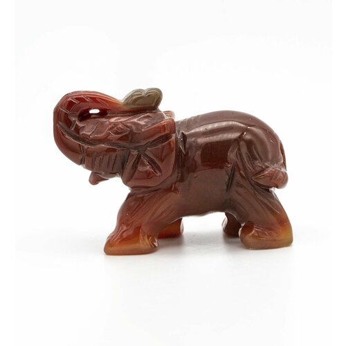 Статуэтка слона из сердолика 20