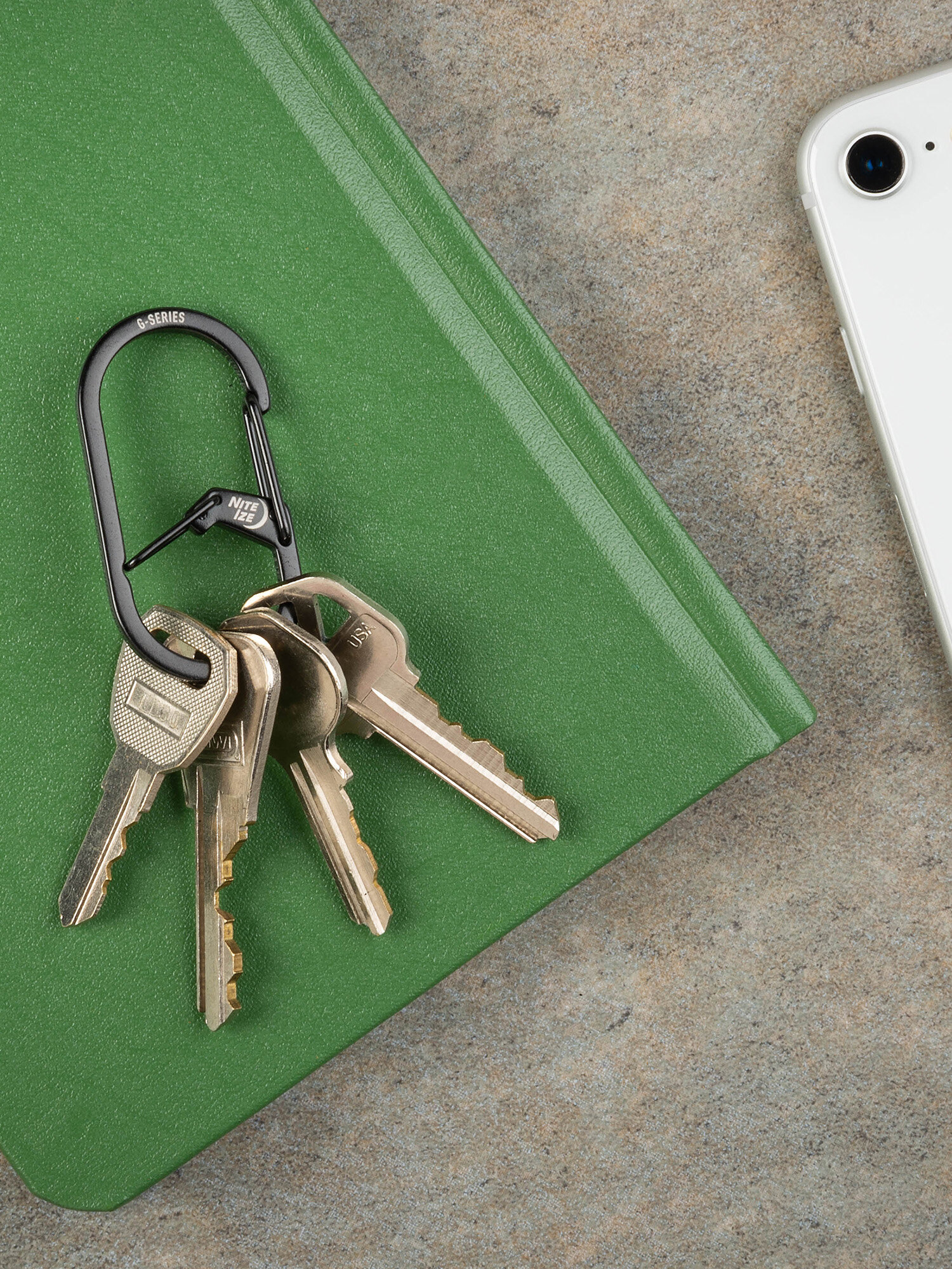 Брелок-карабин Nite Ize, черный — фото 1