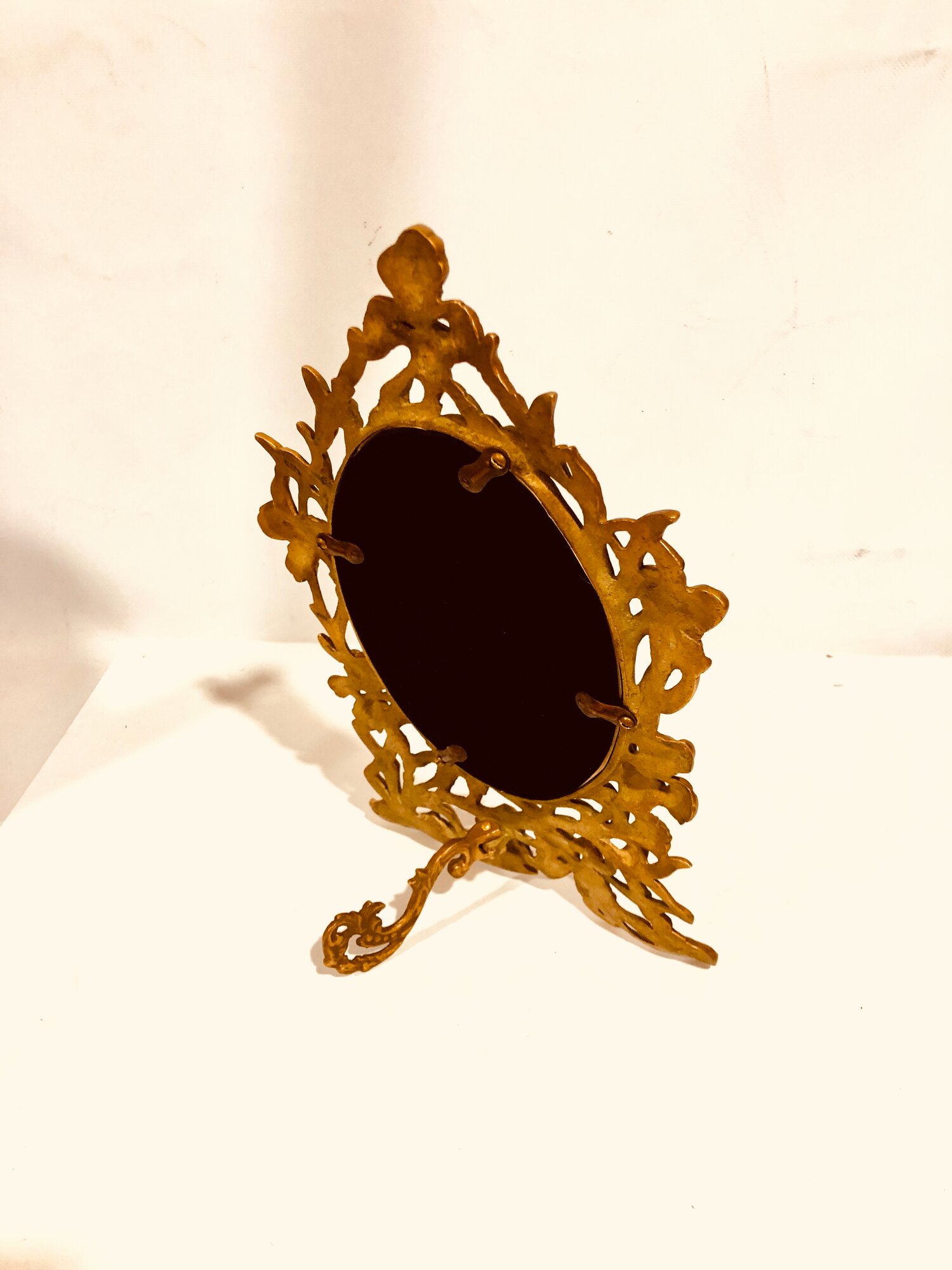 Зеркало в бронзовой раме, ажурное, в старинном стиле, 23*33см, Индия — фото 1