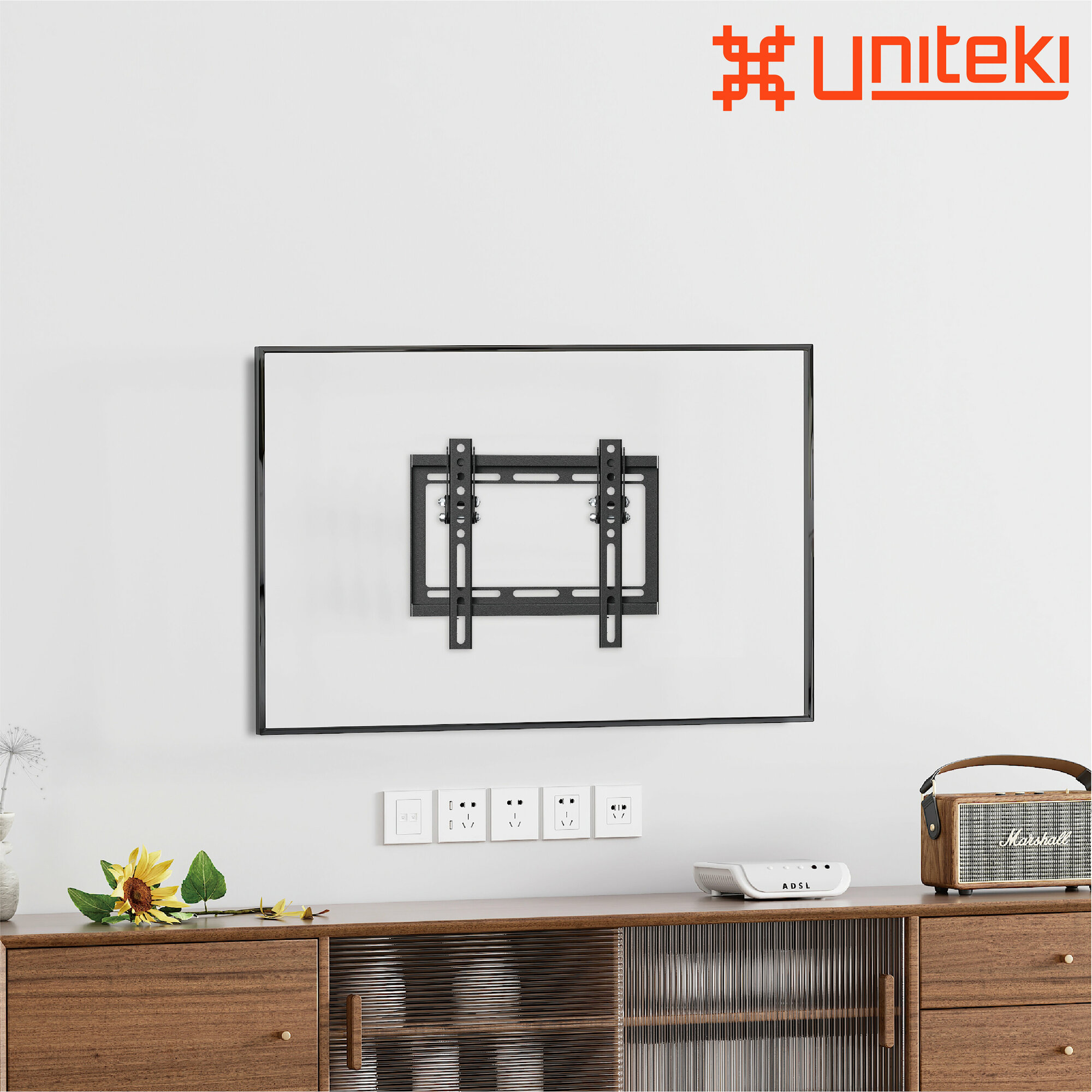 Кронштейн для телевизора на стену наклонный с диагональю 23"-42" UniTeki TMN1601N, черный — фото 10