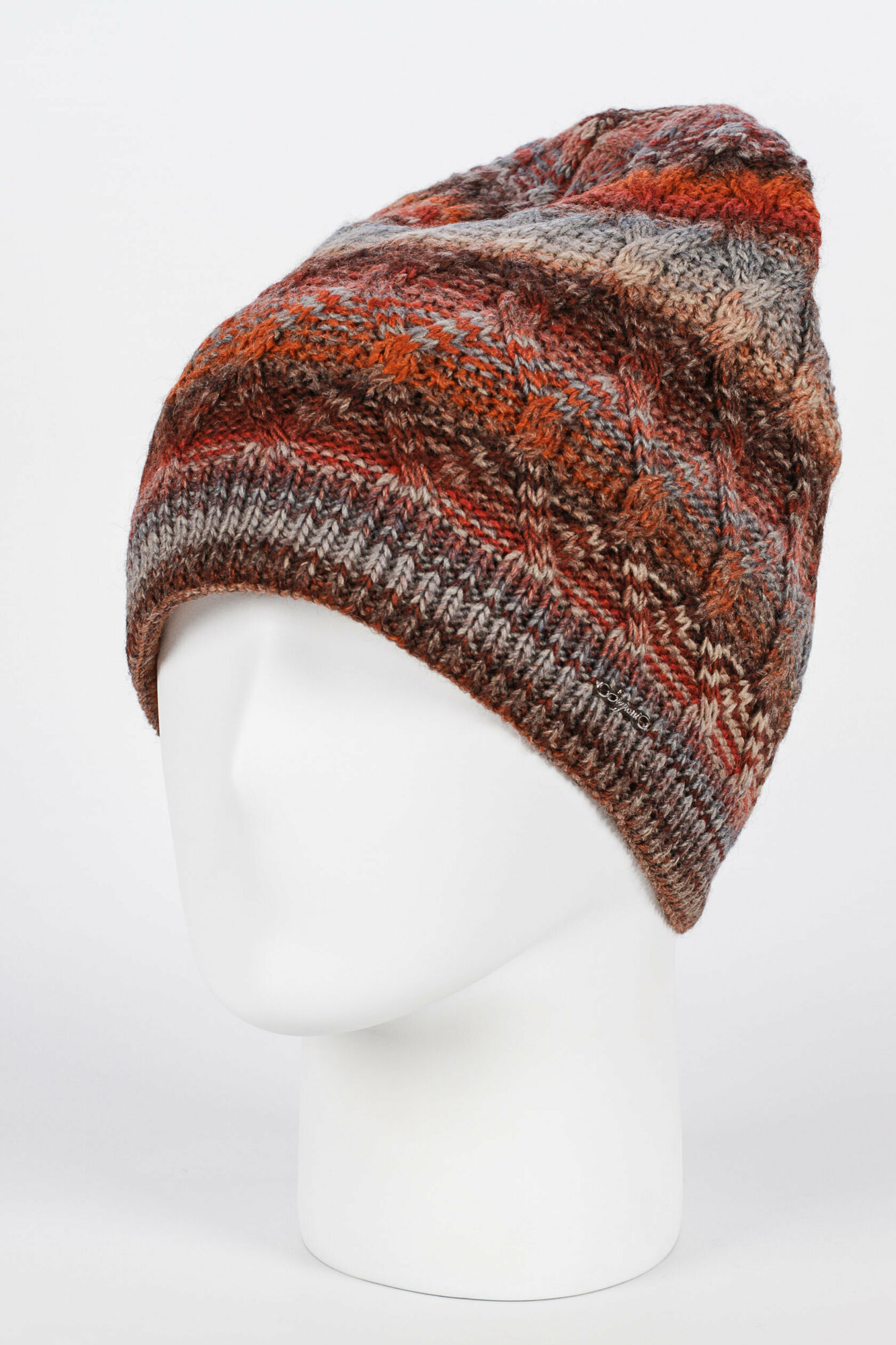 Шапка для женщин