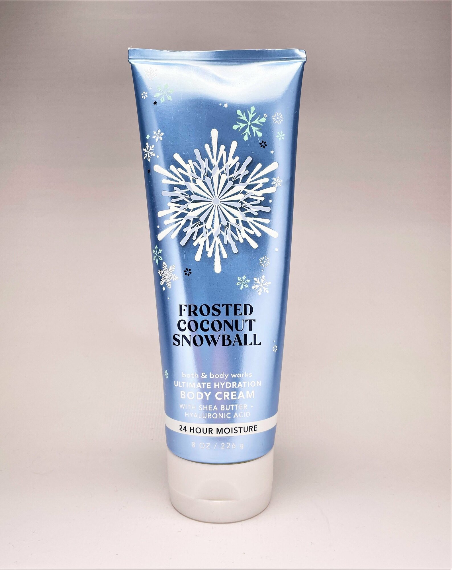 Bath and Body Works увлажняющий крем для тела Frosted Coconut Snowball (226гр)