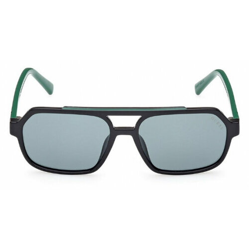 Солнцезащитные очки GUESS черный 5900₽