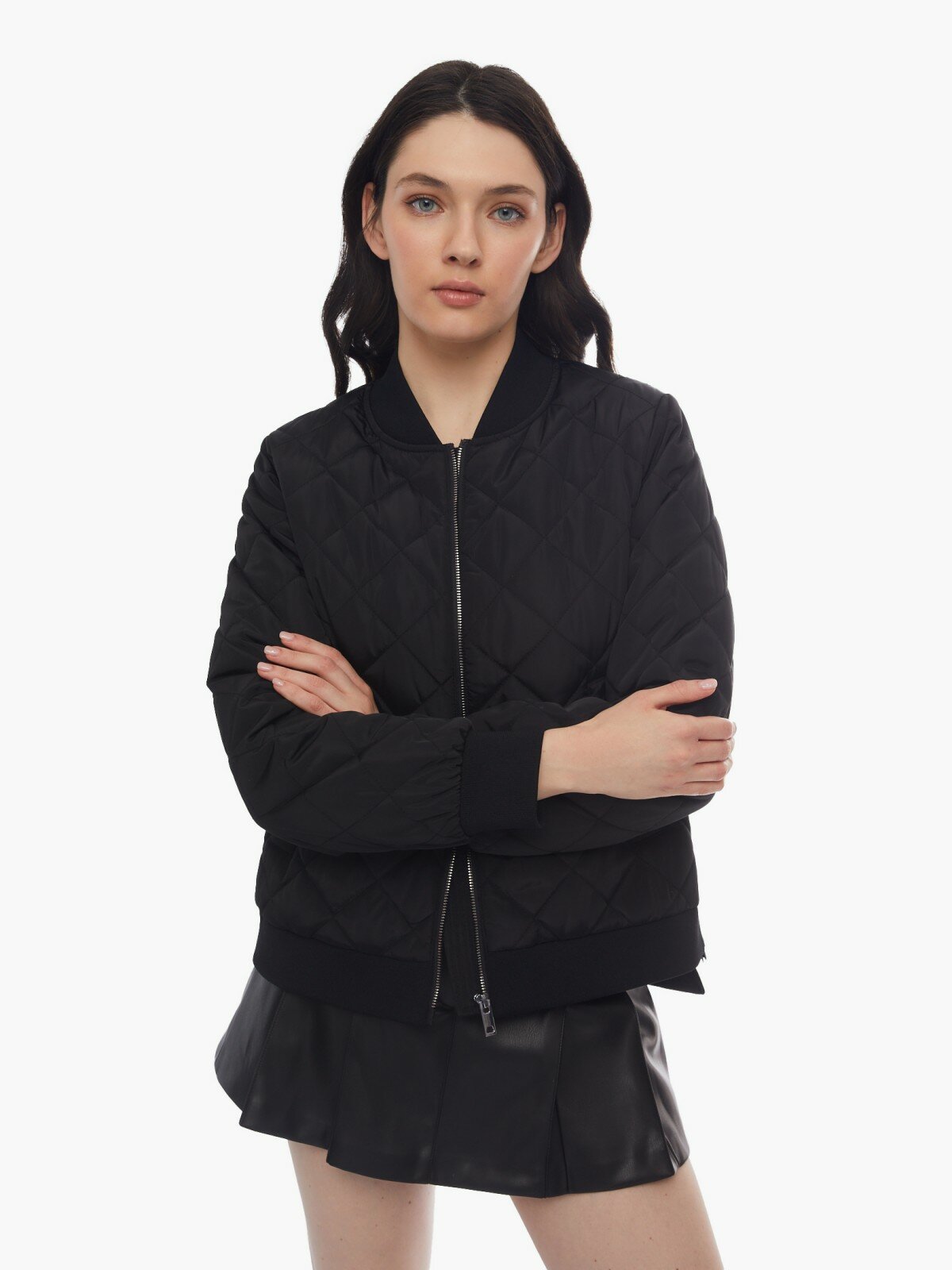 Тёплая куртка-бомбер на синтепоне со стёжкой цвет Черный размер S