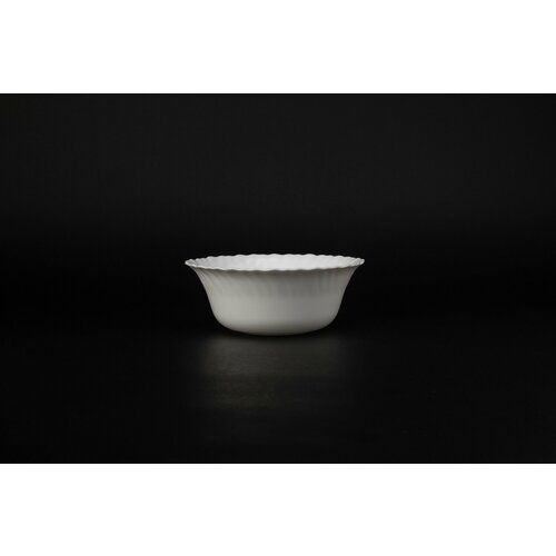 Салатник 700 мл стеклокерамический белый 392₽