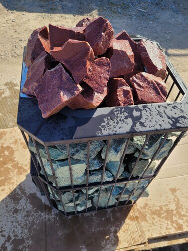 Изображение товара Малиновый кварцит колотый Шокша камни для бани сауны 7-17 см для печей коробка 15 кг