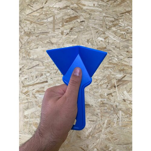 Шпатель пластиковый для внутренних углов