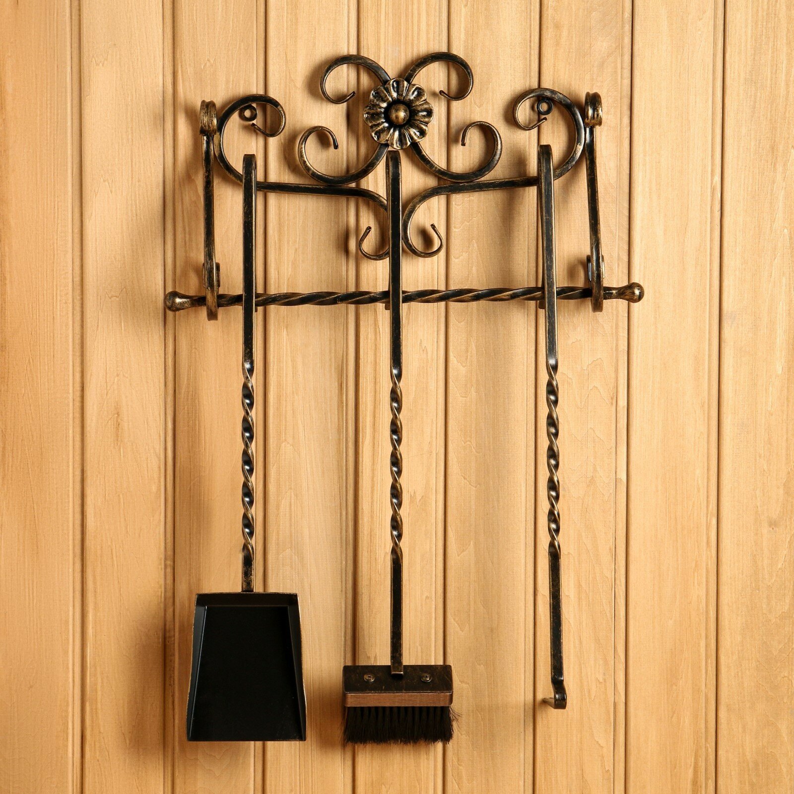 Каминный набор КН-6-5 настенный кованый цвет бронза 3 предмета: кочерга совок метёлка