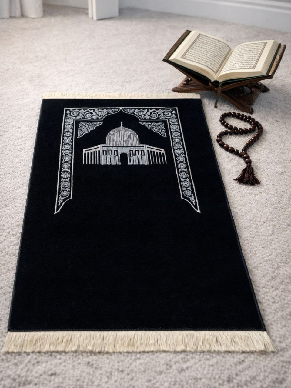 Черный намазлык «Мубарак Рамадан» Премиальный черный намазлык к месяцу Рамадан Подарочный черный намазлык к Рамадану