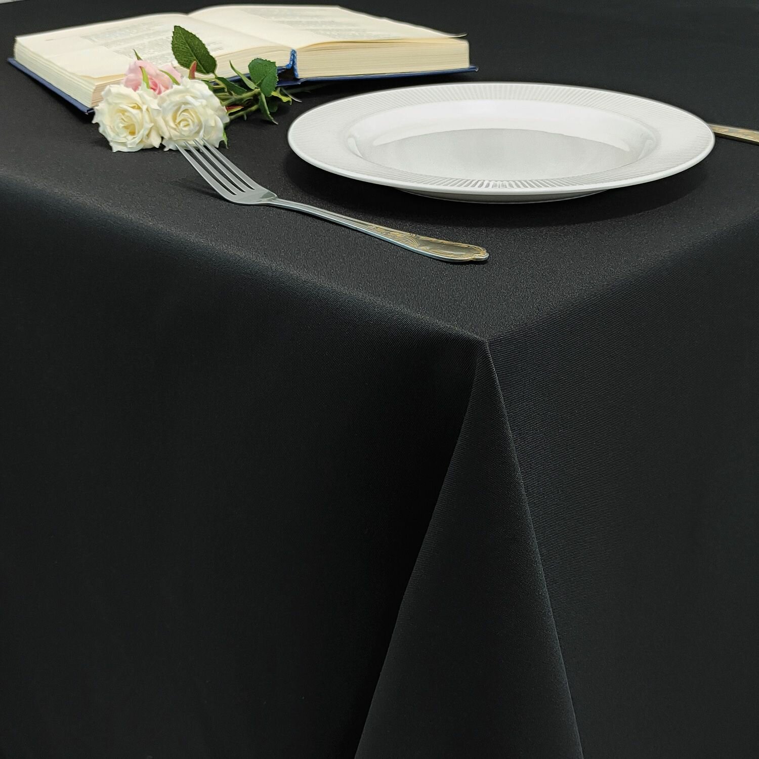 фото Скатерть 120x160 см. цвет черный без рисунка с пропиткой от загрязнений ткань Грета