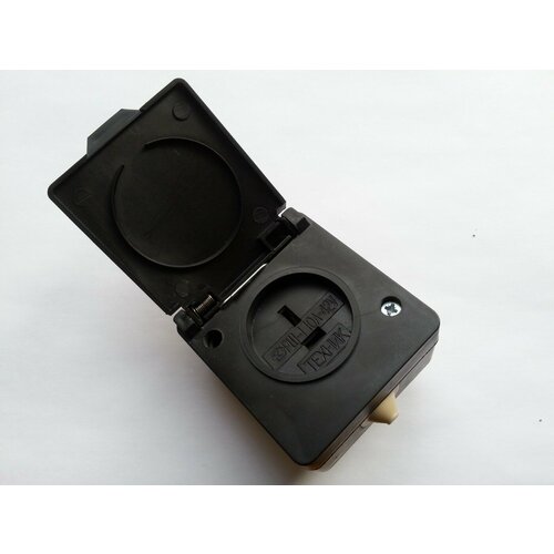 Розетка РШ 42В 10А брызгозащищенная наружная IP43 | код. 42101 | Переноска (3шт. в упак.)