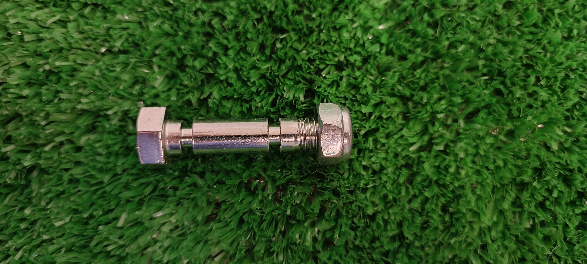 фото Болт шнека срезной с гайкой (1 шт) ST553,556,661/C3060, 8х38мм (d=27мм), CHAMPION, 556-02-150