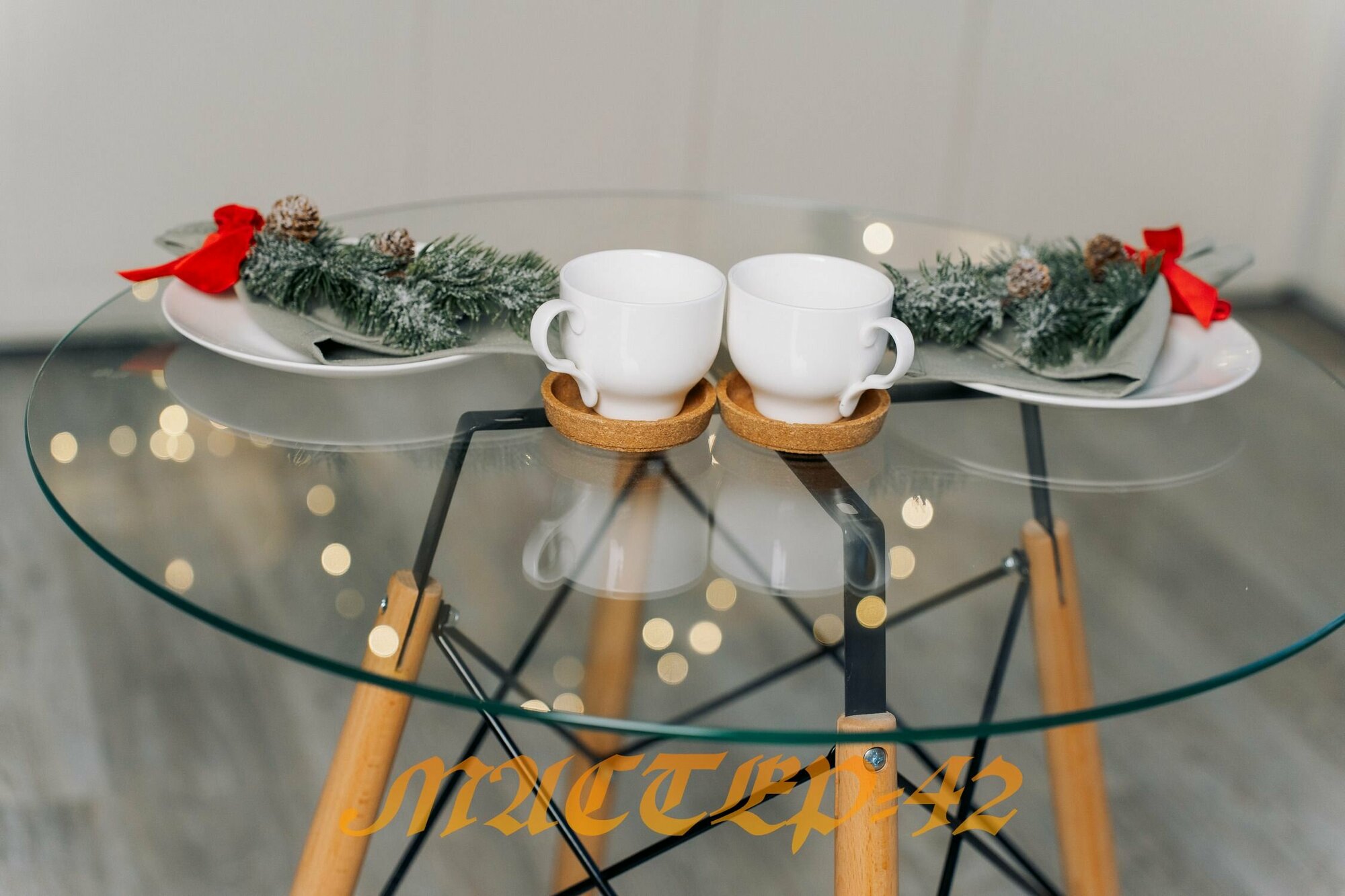 фото Стол Стекло Сканди/Eames - Круглый Для Дома Кафе Бара Диаметр 600 мм