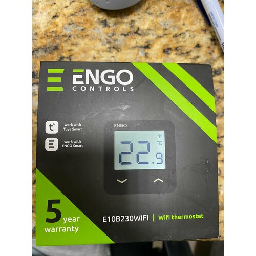Термостат для дома ENGO от бренда SALUS