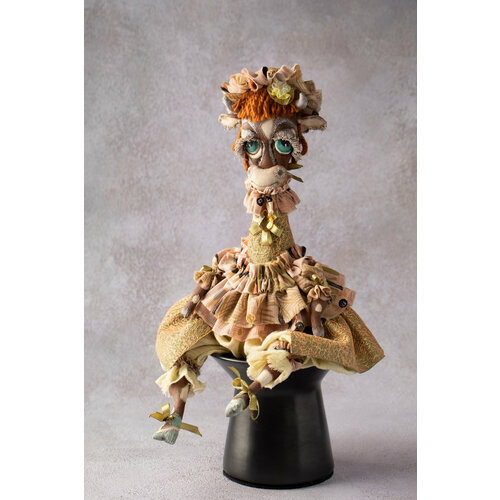 фото Авторская кукла "коровка люся" ручной работы , интерьерная кукольная коллекция натальи кондратовой