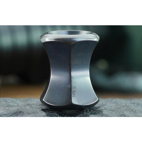 Титановая бусина для темляка Цилиндр 14