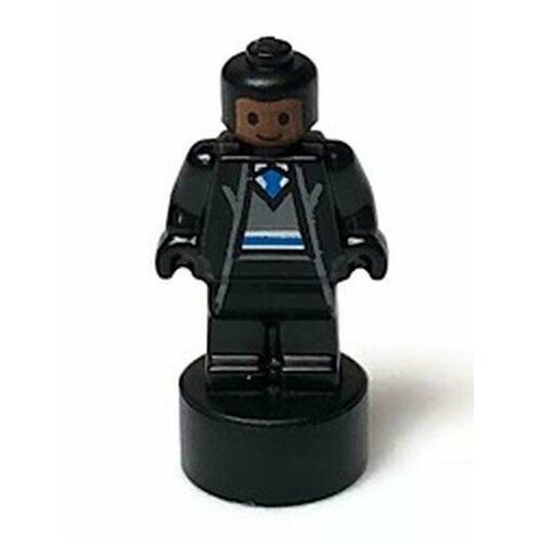 Минифигурка Lego 90398pb035 Ravenclaw Student Statuette / Trophy #3, Black Hair, Reddish Brown Face pyramida брелок harry potter ravenclaw