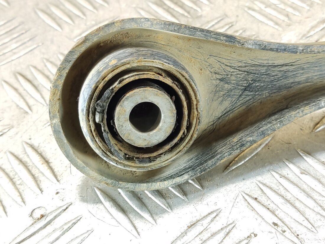 Тяга задняя поперечная VOLKSWAGEN Passat B6 1K0501530C