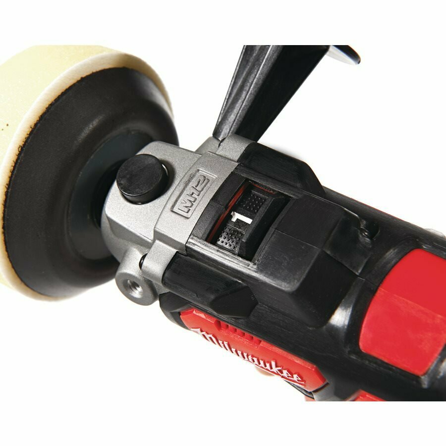 Изображение Аккумуляторная полировальная машина Milwaukee M12 BPS-0