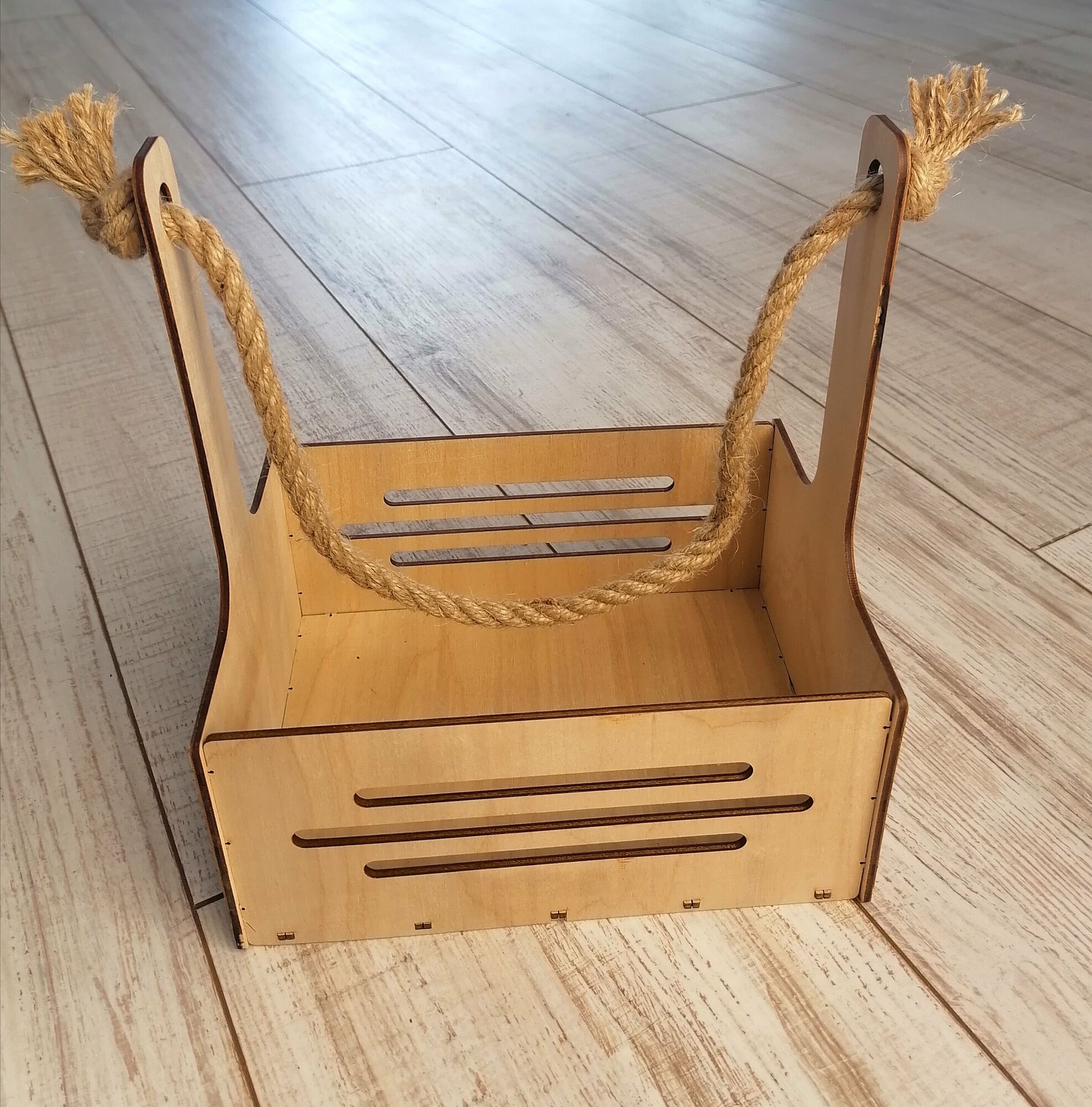 Деревянная заготовка Корзинка кашпо декоративная темная 25,5х16х24 с ручками