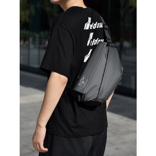 Сумка слинг ZUOLIDAISHU, фактура гладкая, черный