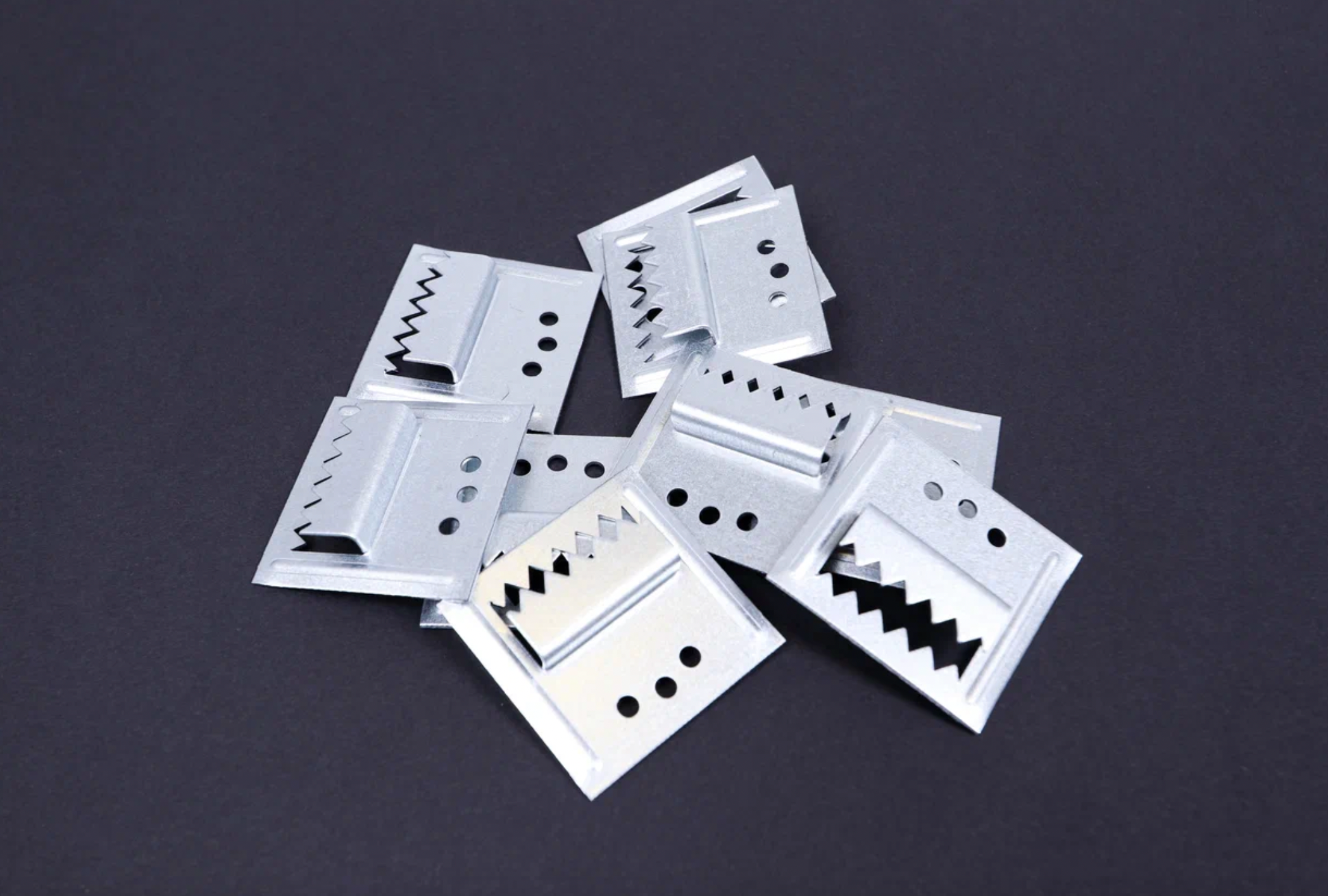 фото Кляймер усиленный Lesfix, №7 для имитации бруса "Карельский профиль", (7мм), 150 шт