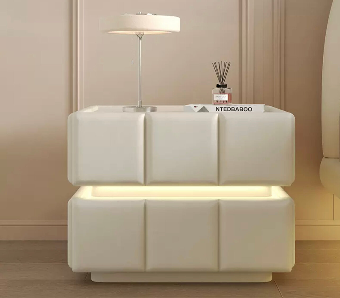 фото Прикроватная тумбочка с подсветкой Hermine (Молочный)