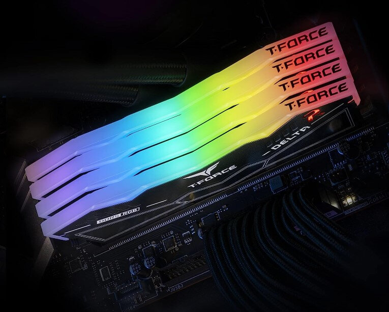 Оперативная память TEAM GROUP DIMM TEAMGROUP T-Force Delta RGB 64GB (32GB x2) DDR5-6000 (FF3D564G6000HC38ADC01)