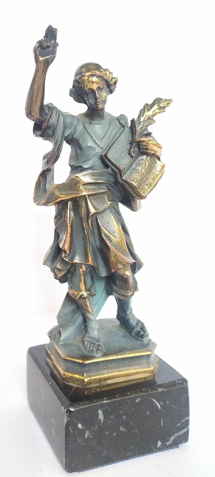 Мальчик с книгой металл Н