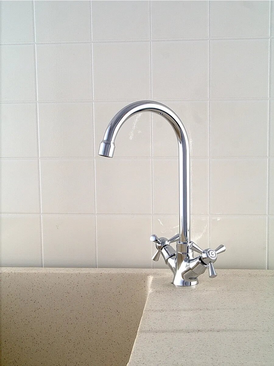 Смеситель Diadonna, латунь, поворотный излив, вентильный, хром — фото 1