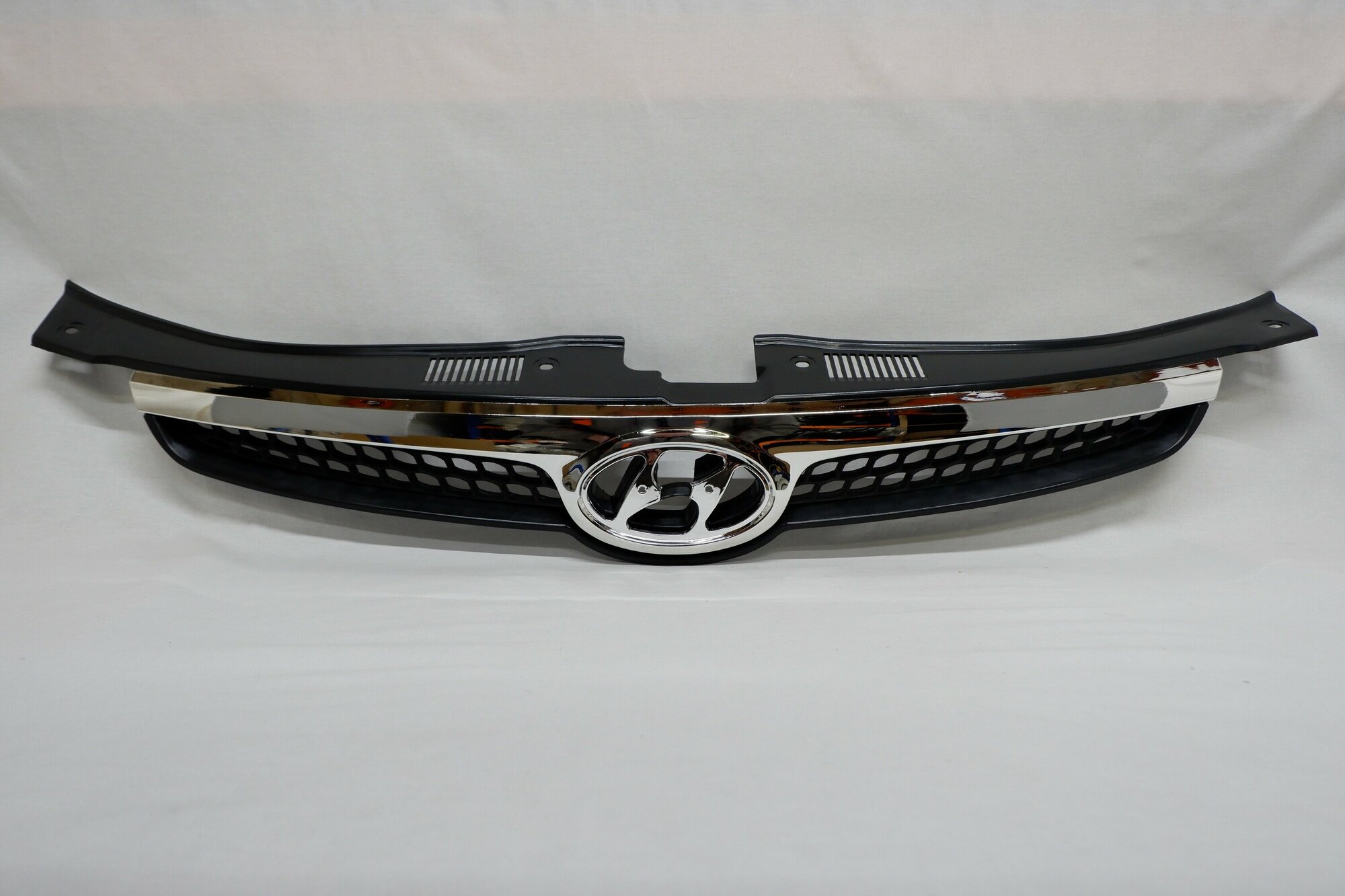 Решетка радиатора Hyundai I30 1 FD 2007-2009 863512R000