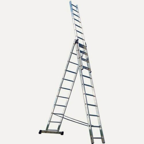 Изображение товара Лестница Ремоколор трехсекционная 9 ступеней 63-3-009