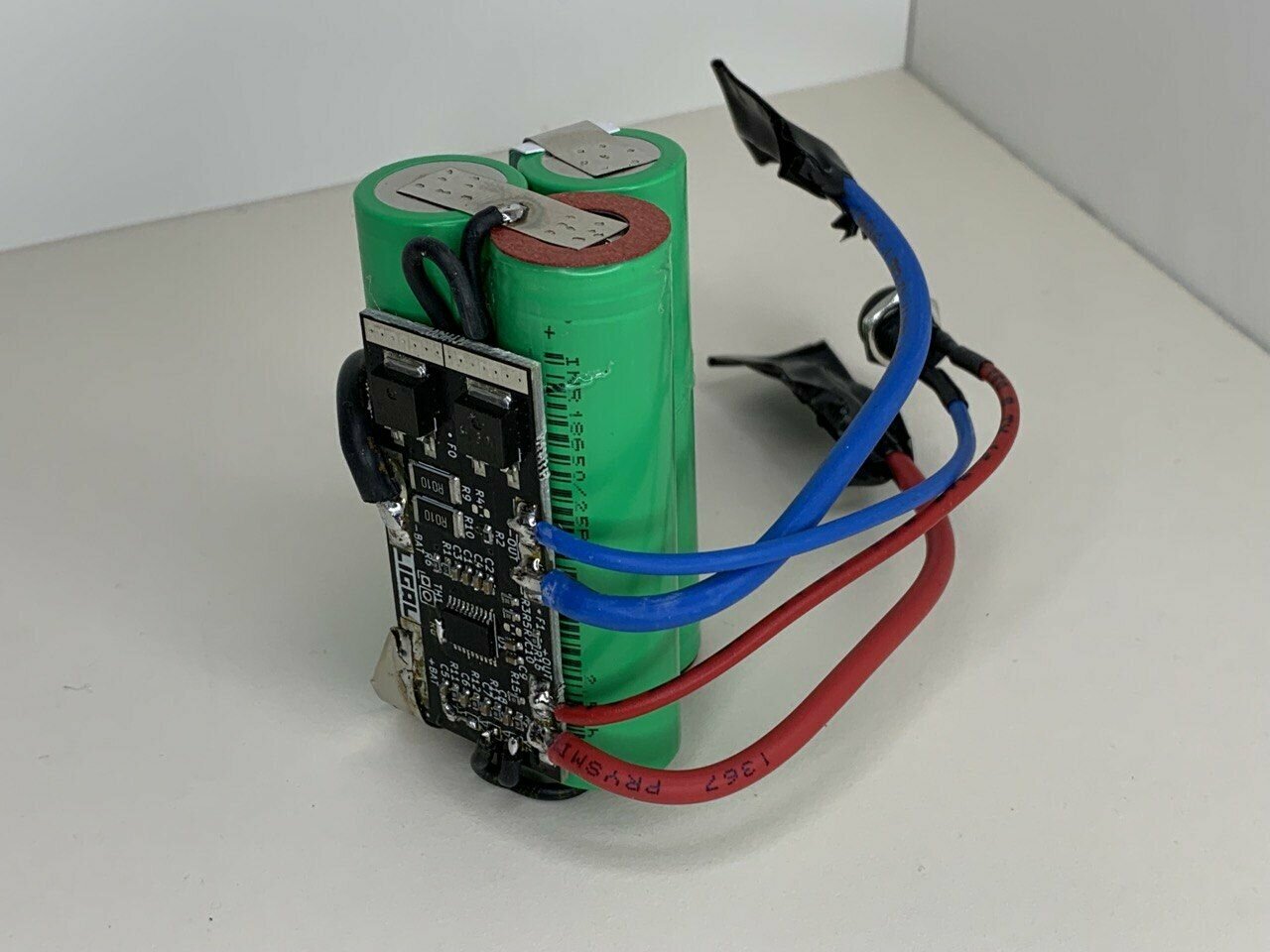 Литий-ионная сборка аккумулятора для шуруповертов 12V 2500mAh с зарядным устройством