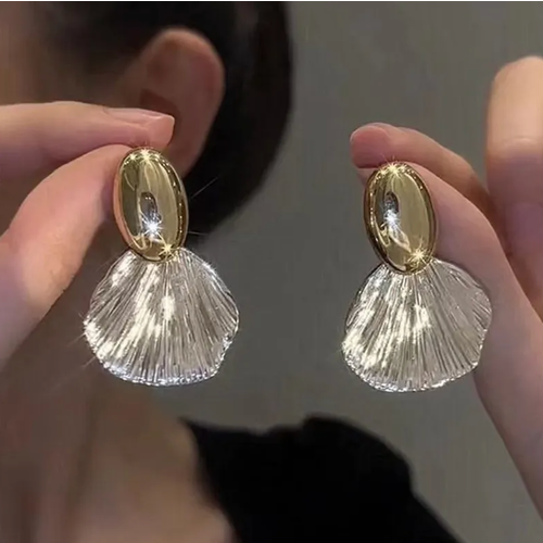 фото Серьги пусеты, размер 30 мм, серебристый/золотистый blackcat store