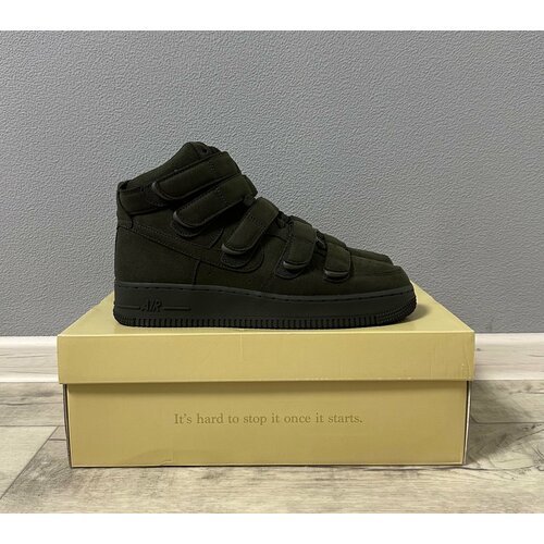 фото Кроссовки nike, полнота 10, размер 9us, зеленый