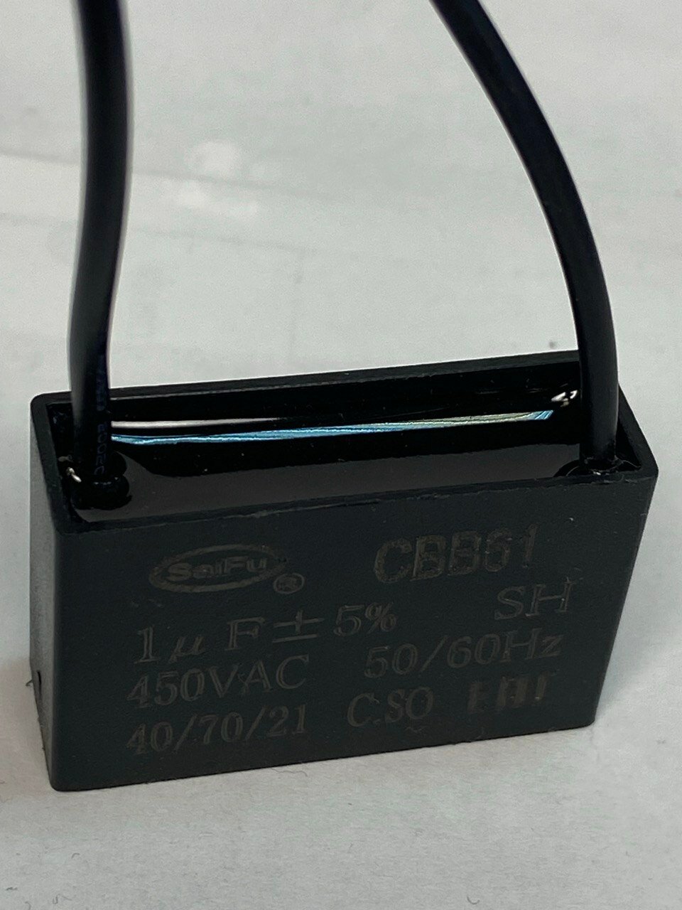 Пусковой конденсатор CBB61 1uF 450V / SAIFU