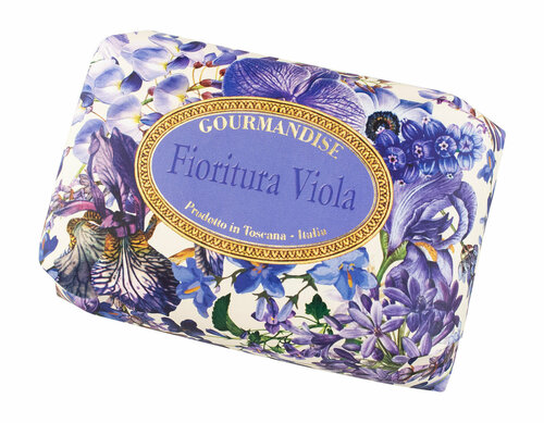 Натуральное мыло с ароматом цветов Gourmandise Savon Parfume Fioritura Viola